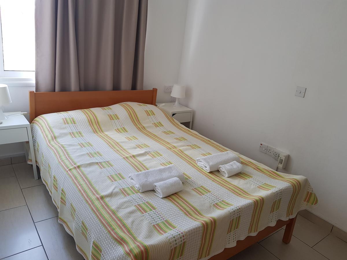 Valentinos Court Apartment Paphos Ngoại thất bức ảnh