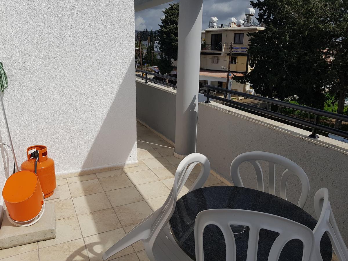 Valentinos Court Apartment Paphos Ngoại thất bức ảnh
